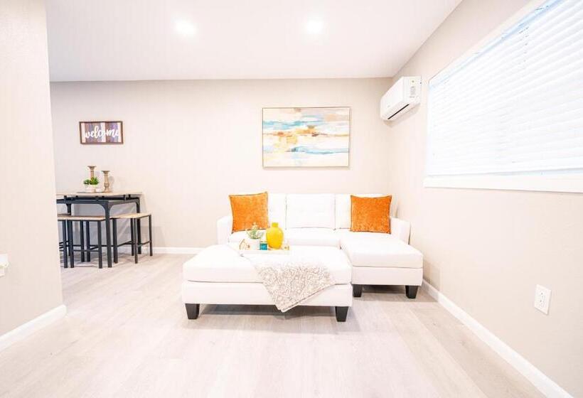 هتل University Serenity Suites 14th