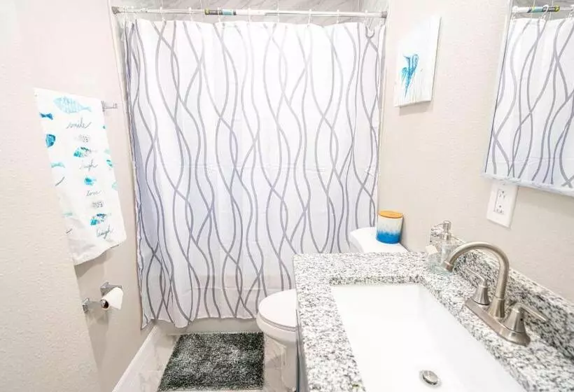 Hotelli University Serenity Suites 14th