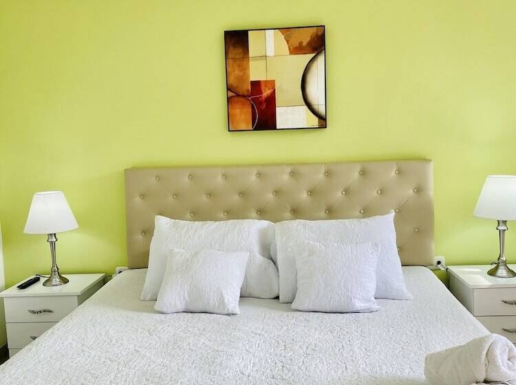 هتل West California