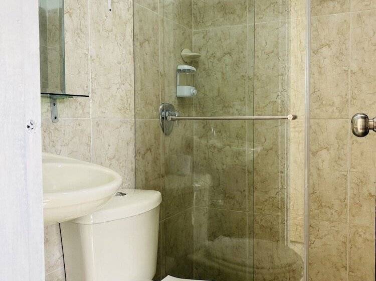 هتل West California