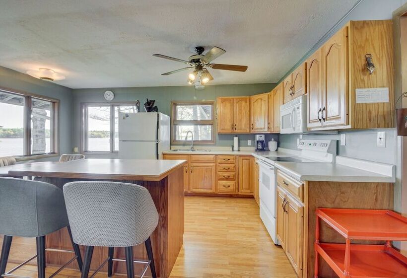 Lakefront Park Rapids Cabin W/ Grill & Fire Pit!