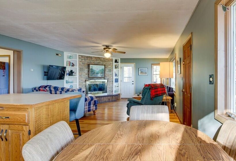 Lakefront Park Rapids Cabin W/ Grill & Fire Pit!