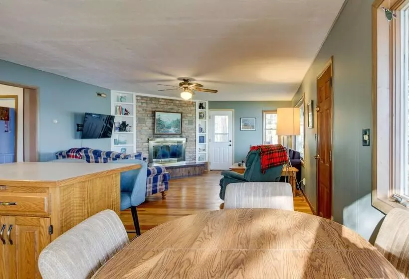 Lakefront Park Rapids Cabin W/ Grill & Fire Pit!