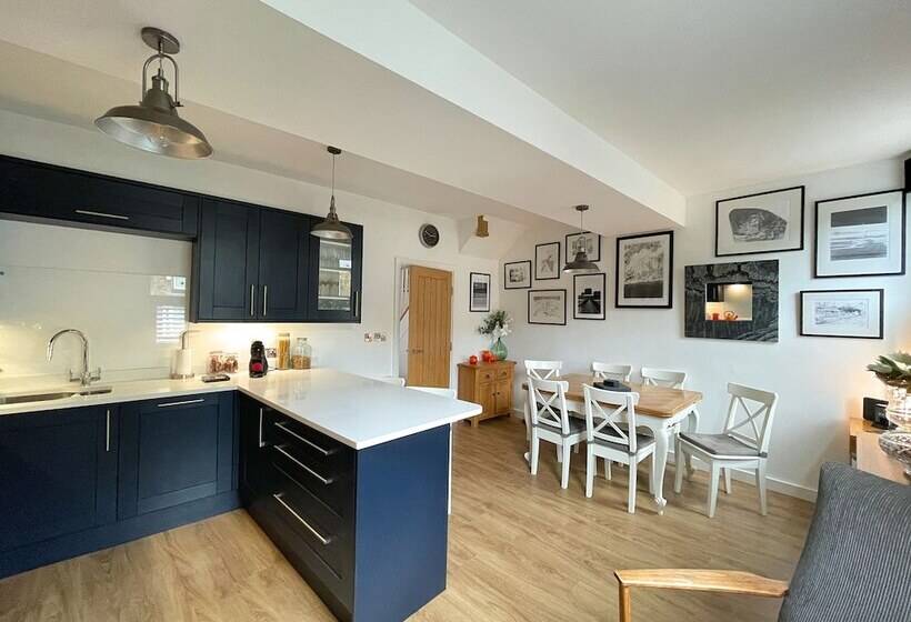 ペンション Lovely Comfortable 3br Property