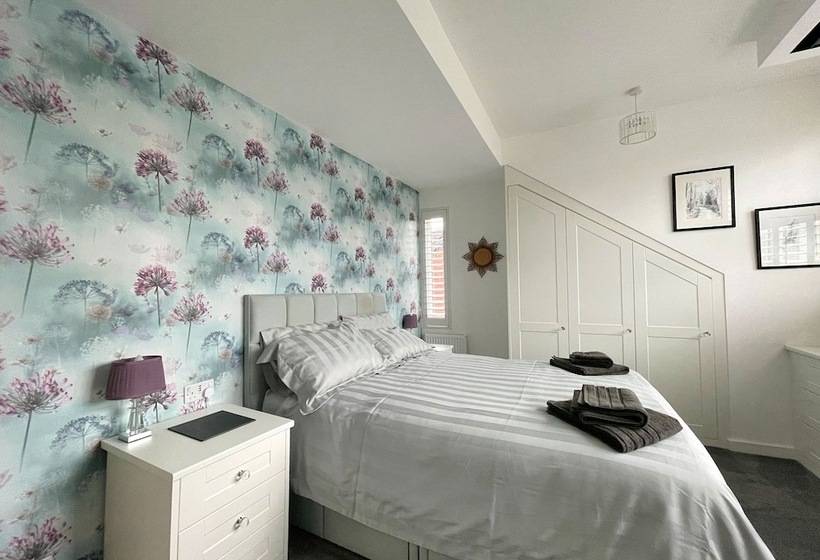 ペンション Lovely Comfortable 3br Property