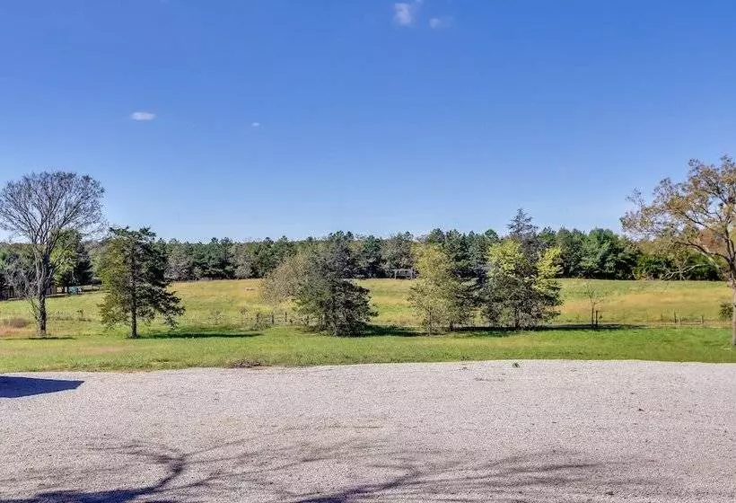 Rustic Caledonia Cabin Near State Parks & Boating!