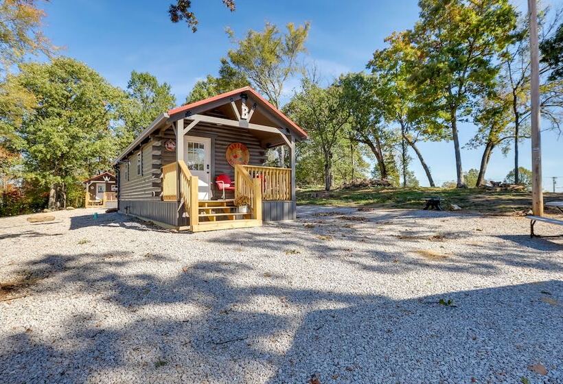 Rustic Caledonia Cabin Near State Parks & Boating!