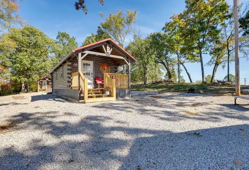Rustic Caledonia Cabin Near State Parks & Boating!