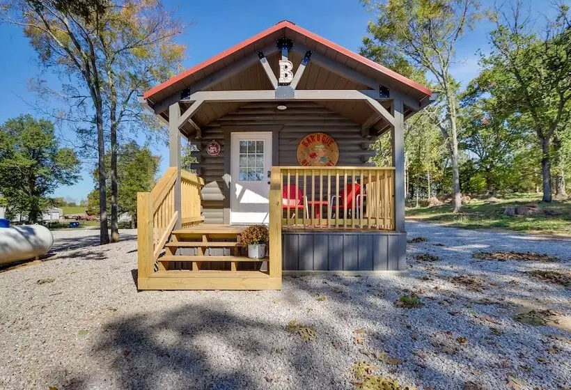 Rustic Caledonia Cabin Near State Parks & Boating!