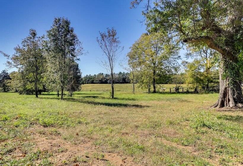 Rustic Caledonia Cabin Near State Parks & Boating!