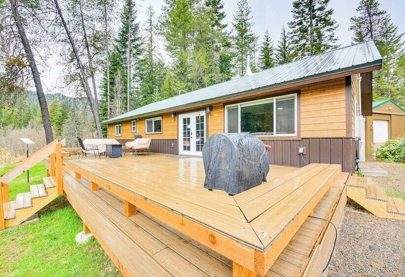 Scenic Priest Lake Vacation Rental: Deck + Views!