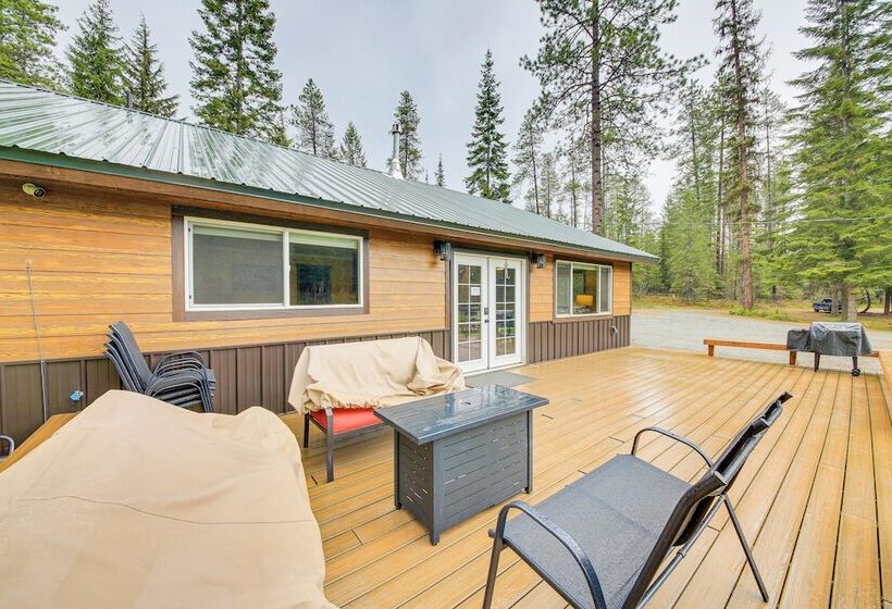 Scenic Priest Lake Vacation Rental: Deck + Views!