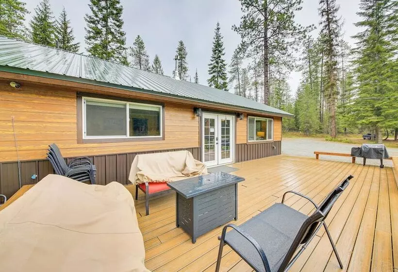 Scenic Priest Lake Vacation Rental: Deck + Views!