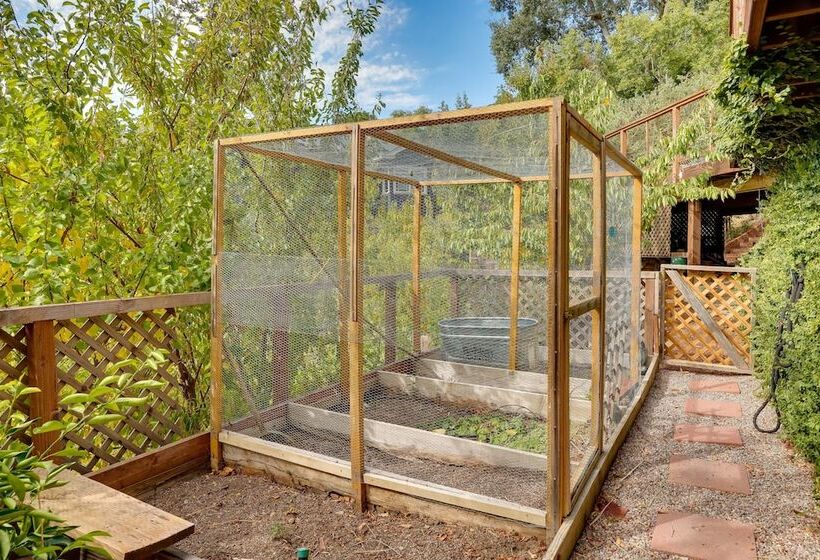 Serene San Anselmo Hideaway W/ Private Hot Tub!