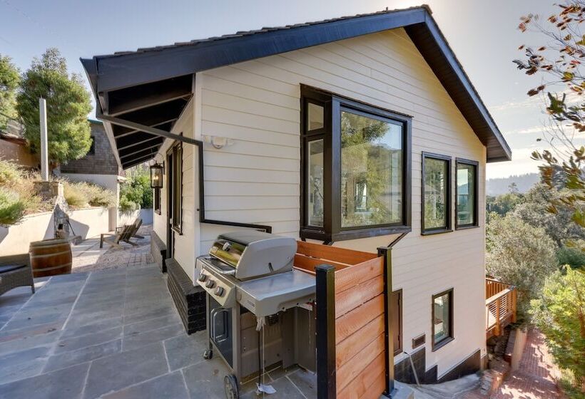 Serene San Anselmo Hideaway W/ Private Hot Tub!