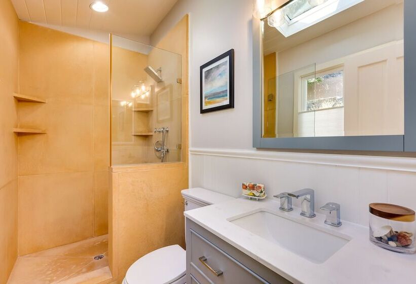 Serene San Anselmo Hideaway W/ Private Hot Tub!