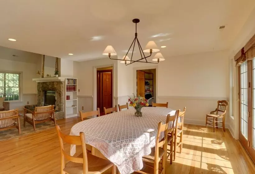 Spacious Family Friendly Virginia Home On 5 Acres!