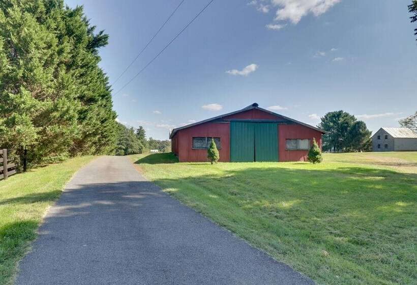 Spacious Family Friendly Virginia Home On 5 Acres!