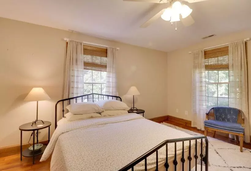 Spacious Family Friendly Virginia Home On 5 Acres!