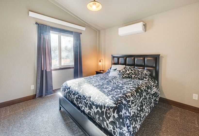 Spacious Sturgis Cabin W/ Grill & Wraparound Patio