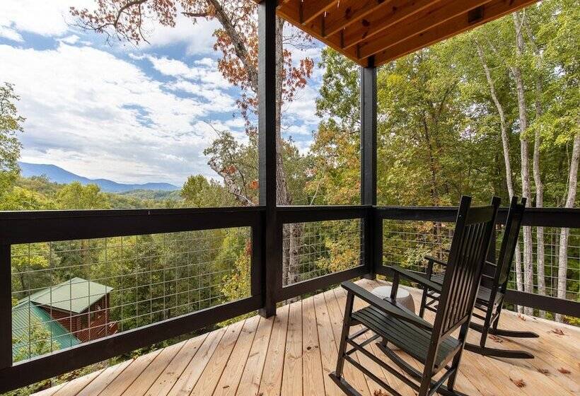 Splashing In The Breeze