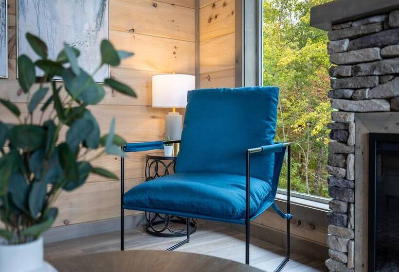 Splashing In The Breeze