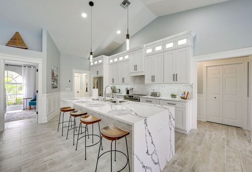 Stunning Naples Home W/ Pool, Patio, Water Views