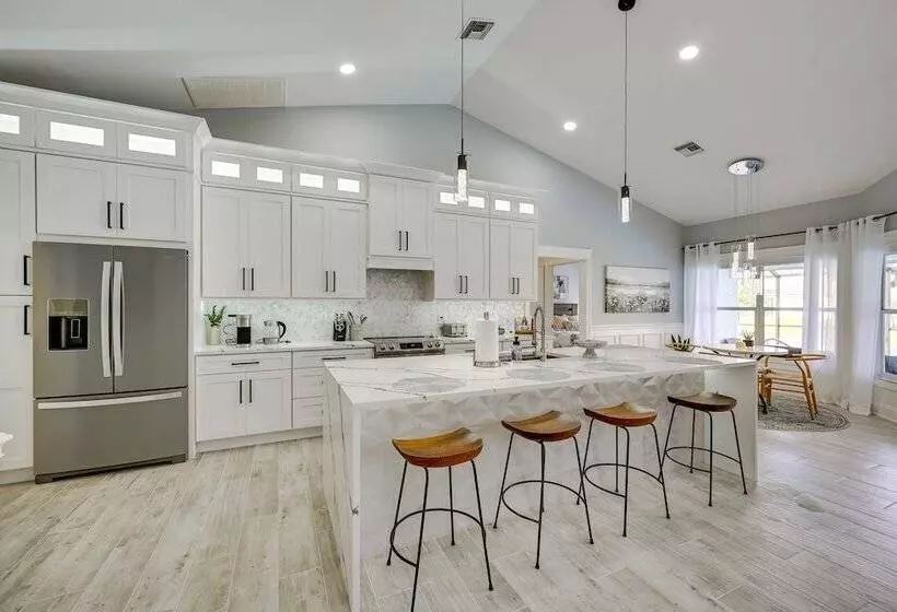 Stunning Naples Home W/ Pool, Patio, Water Views