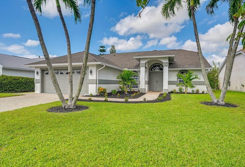 Stunning Naples Home W/ Pool, Patio, Water Views