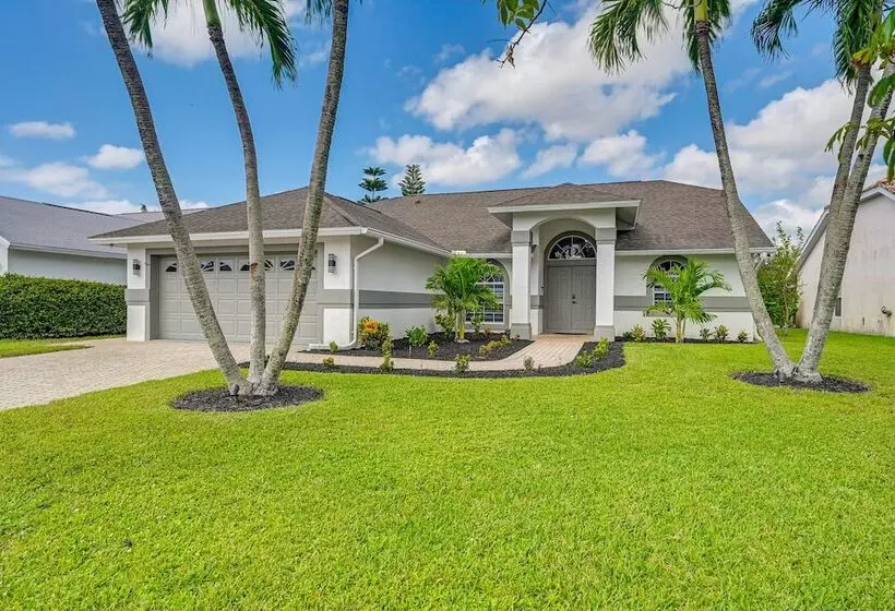 Stunning Naples Home W/ Pool, Patio, Water Views