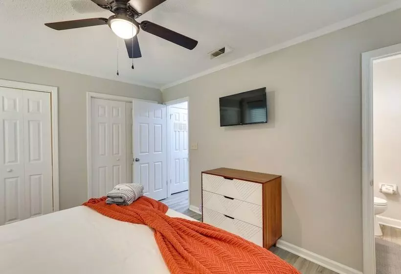 Summerville Vacation Rental: 4 Mi To Downtown!
