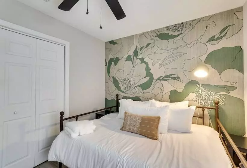 Summerville Vacation Rental: 4 Mi To Downtown!