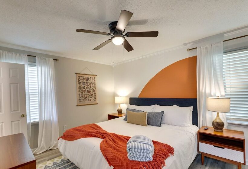 Summerville Vacation Rental: 4 Mi To Downtown!