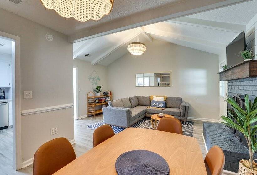 Summerville Vacation Rental: 4 Mi To Downtown!