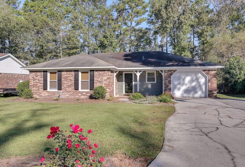 Summerville Vacation Rental: 4 Mi To Downtown!
