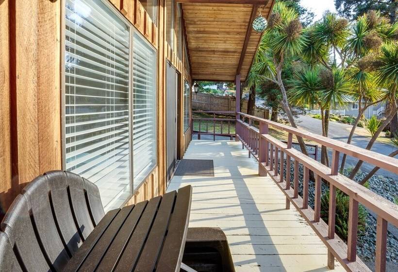 Tree Lined Gold Beach Retreat W/ Multiple Decks!