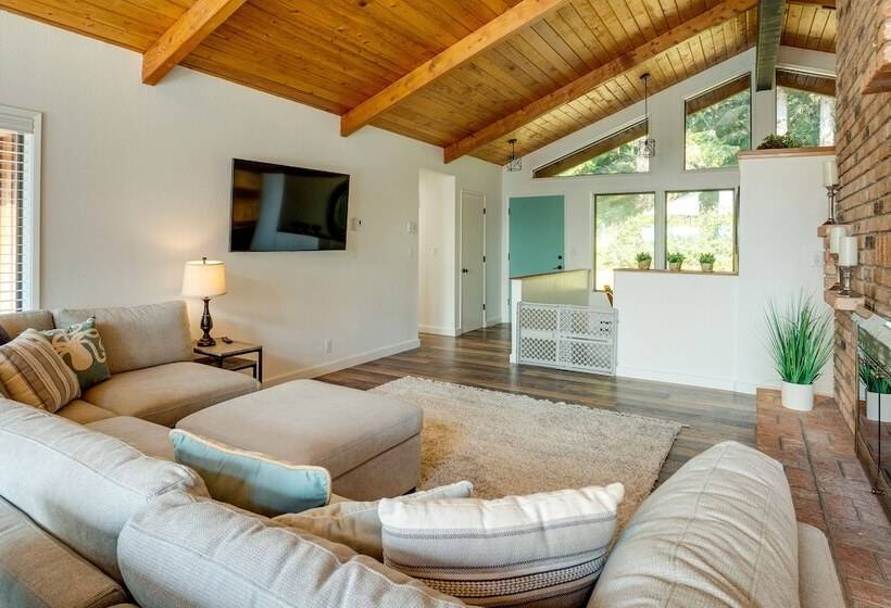 Tree Lined Gold Beach Retreat W/ Multiple Decks!