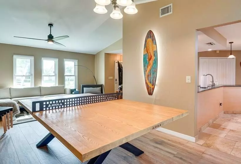 Waterfront Cape Coral Vacation Home W/ Lanai!