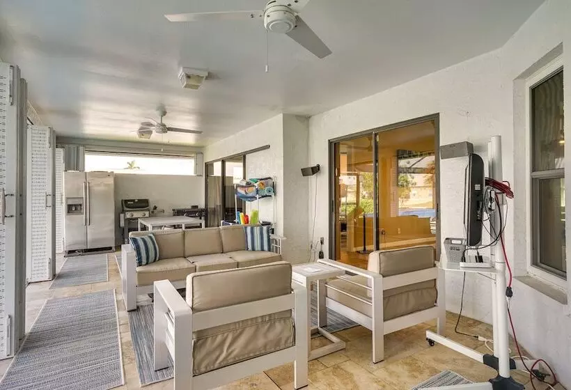 Waterfront Cape Coral Vacation Home W/ Lanai!