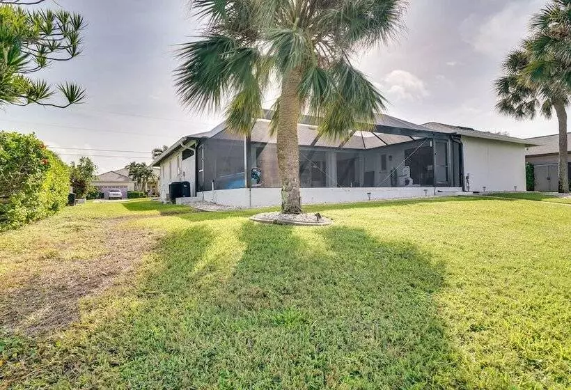 Waterfront Cape Coral Vacation Home W/ Lanai!