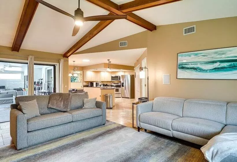 Waterfront Cape Coral Vacation Home W/ Lanai!