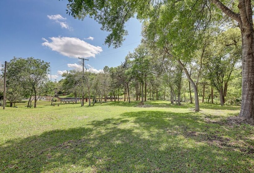 Waterfront Hitchcock Retreat W/ Kayaking Dock