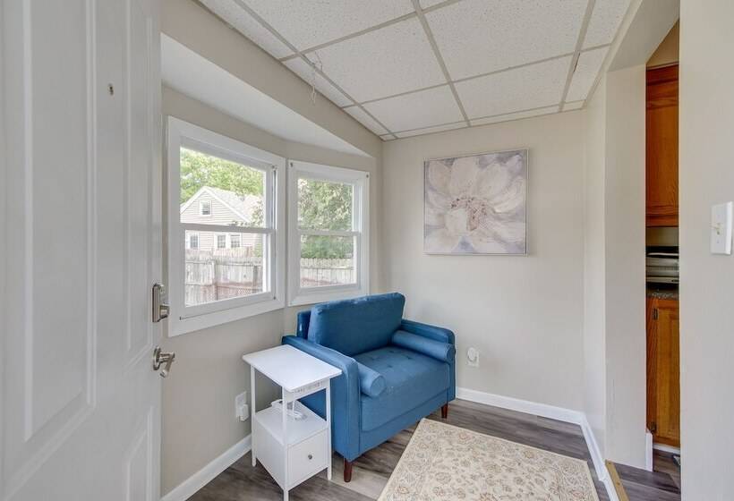 Welcoming Home In Youngstown W/ Private Backyard!