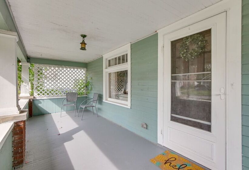 Welcoming Home In Youngstown W/ Private Backyard!