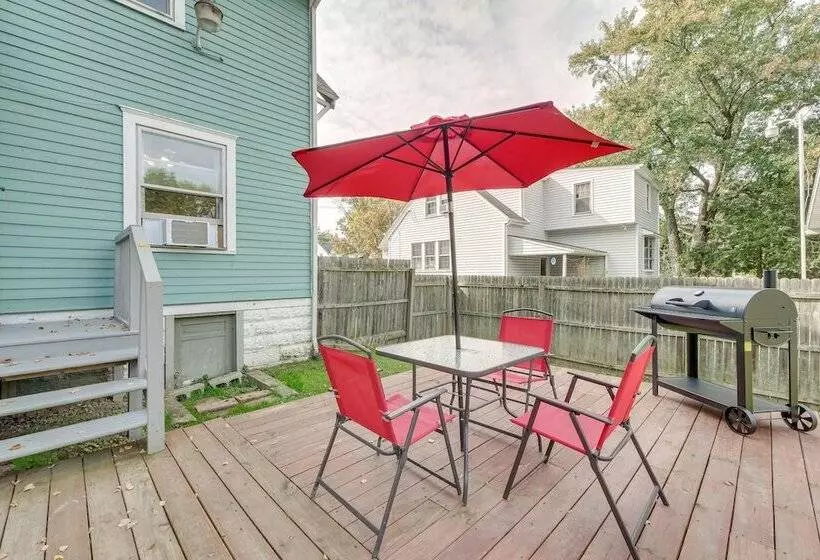 Welcoming Home In Youngstown W/ Private Backyard!