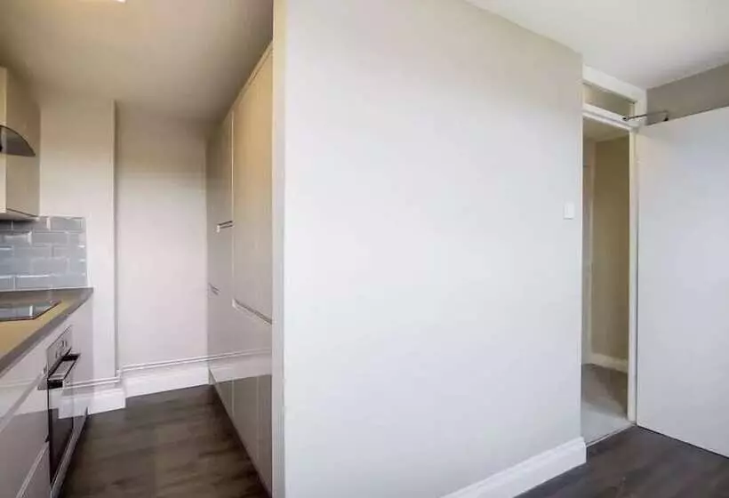 ベッドアンドブレックファースト Bakersfield