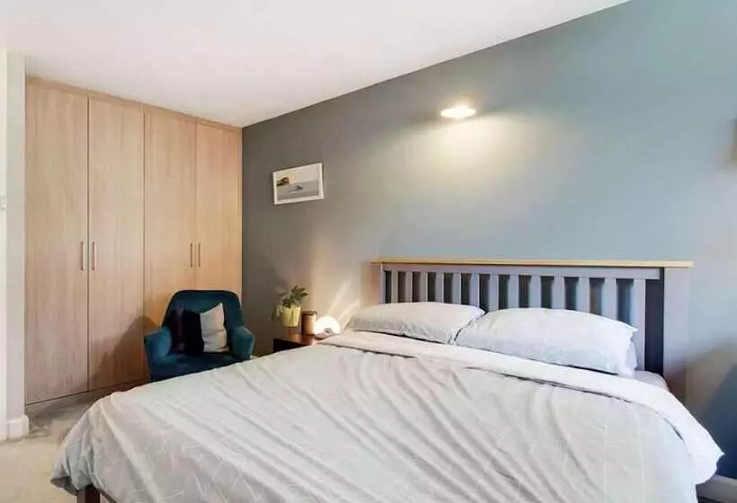 ベッドアンドブレックファースト Bakersfield