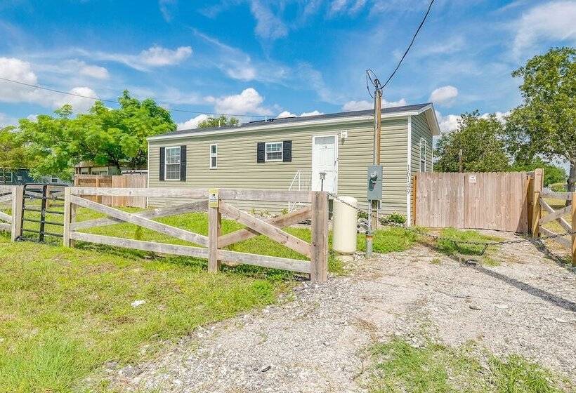 Brooksville Home W/ Fenced Yard 14 Mi To Coast!