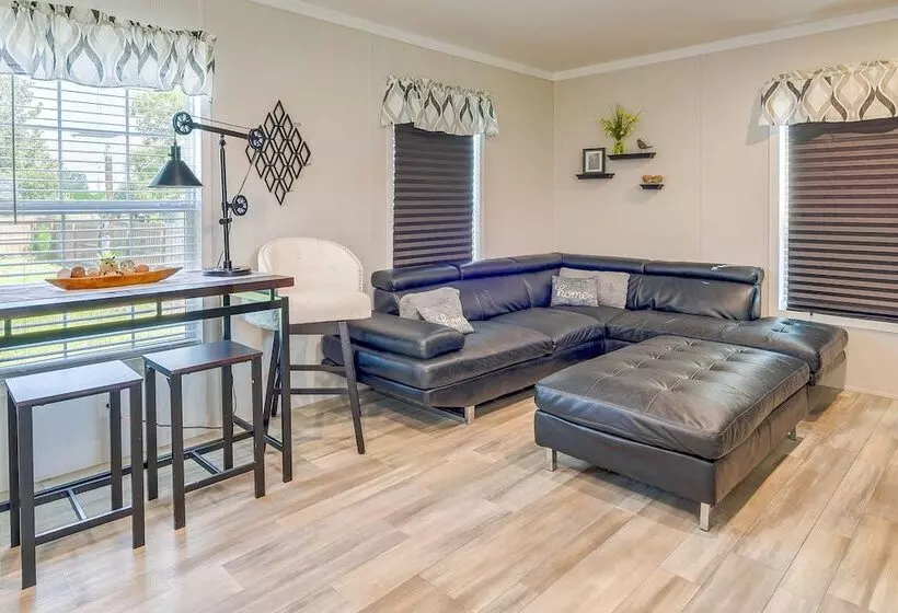 Brooksville Home W/ Fenced Yard   14 Mi To Coast!