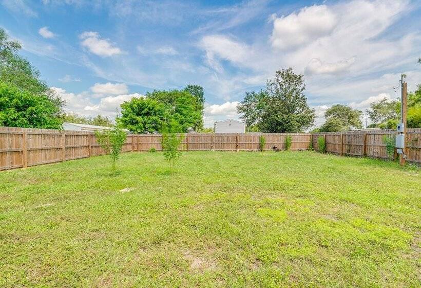 Brooksville Home W/ Fenced Yard 14 Mi To Coast!